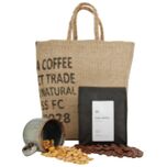 Koffiebonen Koffie Cadeaupakket - Nootjes, Chocolade koffieboontjes en een koffiekop - met koffiebonen van