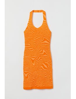 Korte Fijngebreide Halterjurk Oranje/dessin Alledaagse jurken in maat M. Kleur: Orange/patterned