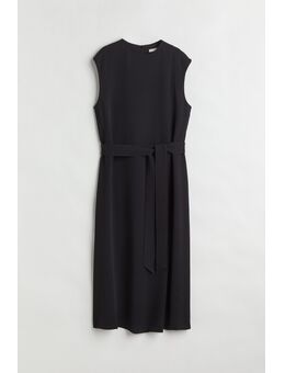 Jurk Met Strikceintuur Zwart Alledaagse jurken in maat XL. Kleur: Black