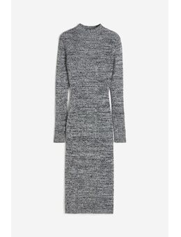 H & M - Ribgebreide jurk met turtleneck - Zwart