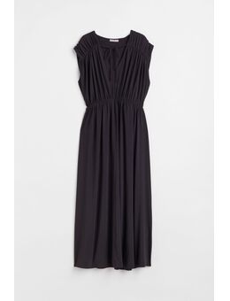 H & M - Maxi-jurk met ingerimpelde naden - Zwart