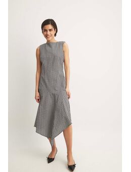 Gingham Sleeveless Midi Dress - Checkered