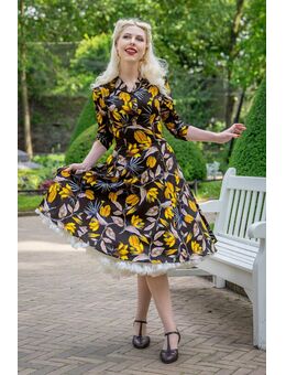 Josie Floral swing jurk in zwart en geel