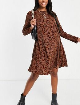 A line swing dress in brown animal print