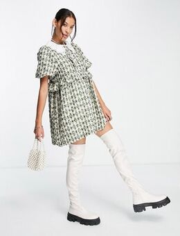 Mini dress in tweed with embroidered collar-Green