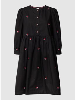 Knielanges Kleid mit Stickereien Modell 'NUEMMELINE DRESS'